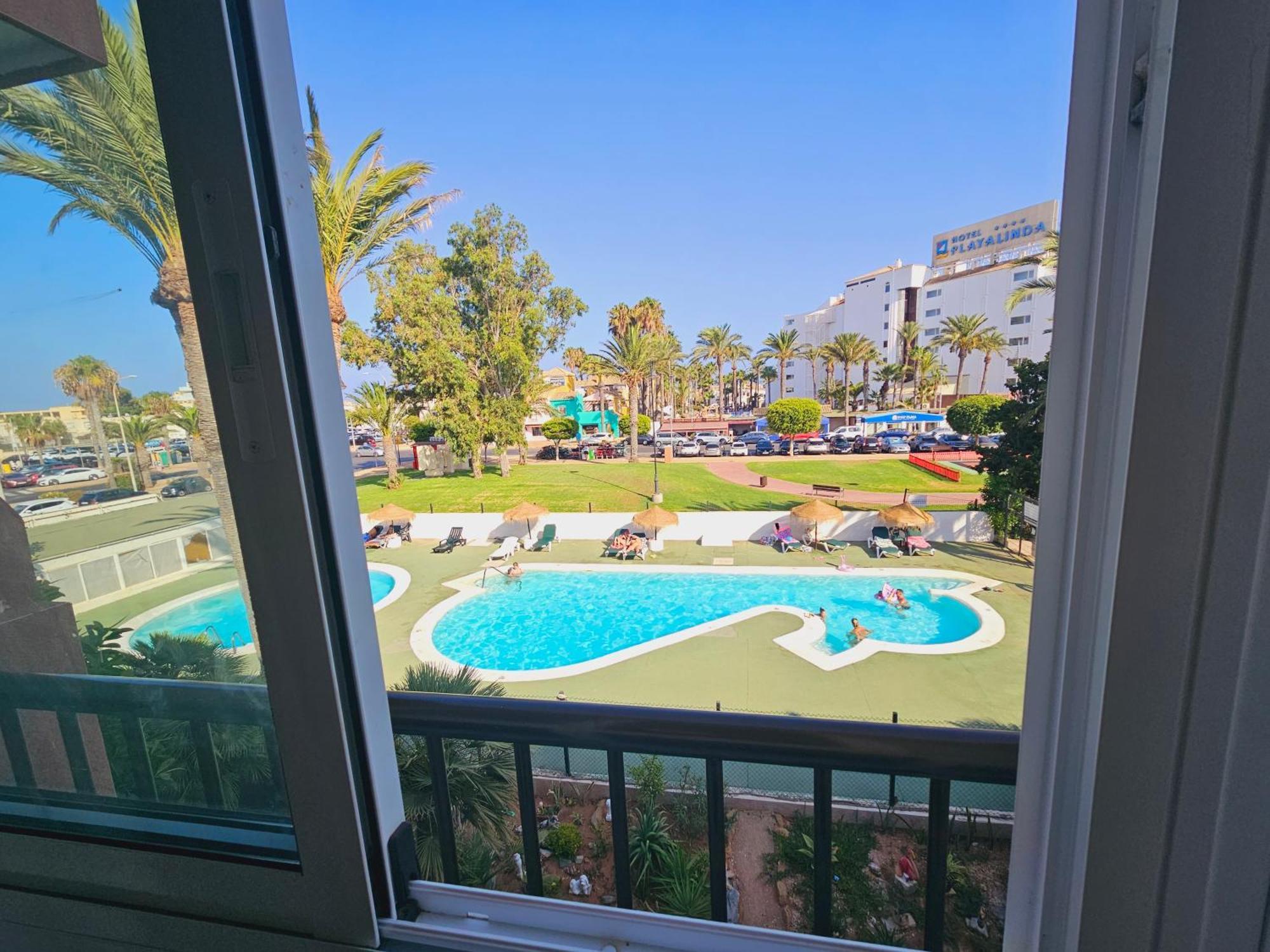 Apartamento Buganvilla Beach Roquetas de Mar Exteriör bild